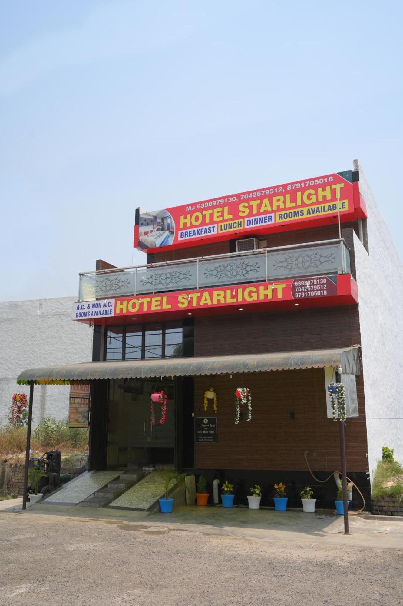 Hotel Starlight มีรัท ภายนอก รูปภาพ
