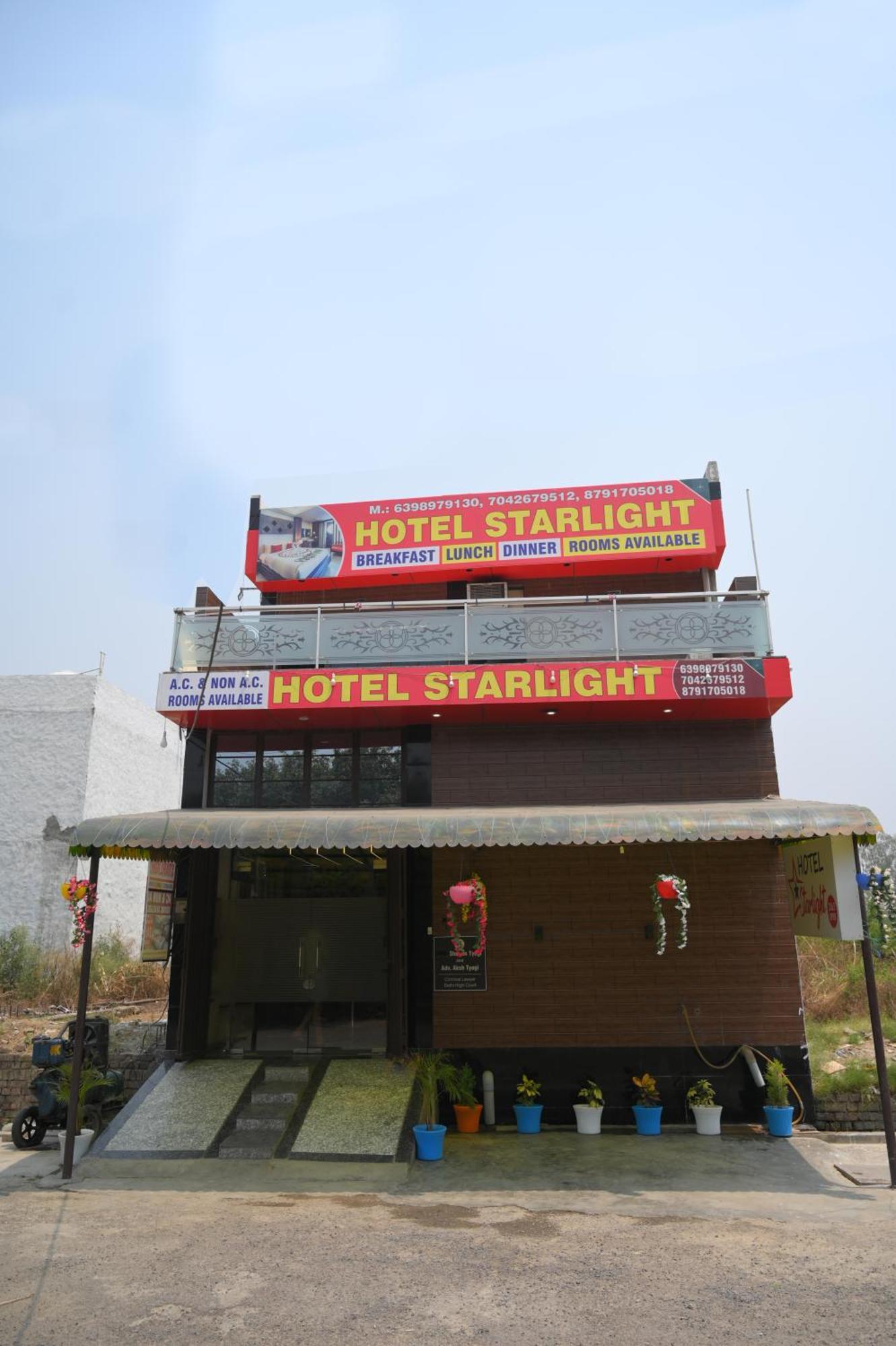 Hotel Starlight มีรัท ภายนอก รูปภาพ